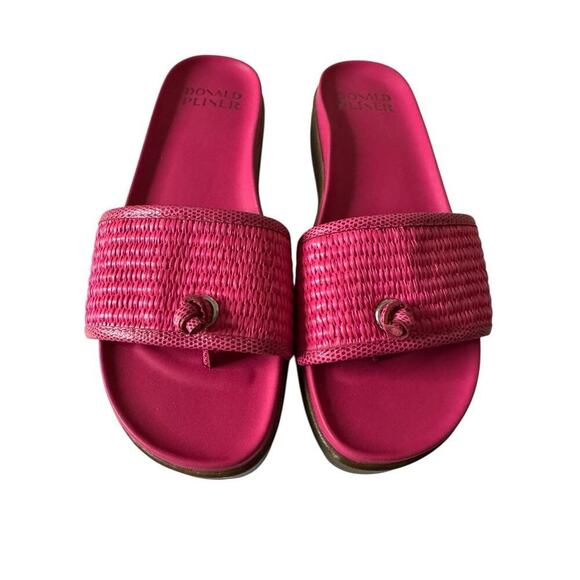 Donald Pliner NEW Farrah2 Sandals Woven Hot Pink Thong Slides Size 8M - Picture 1 of 8